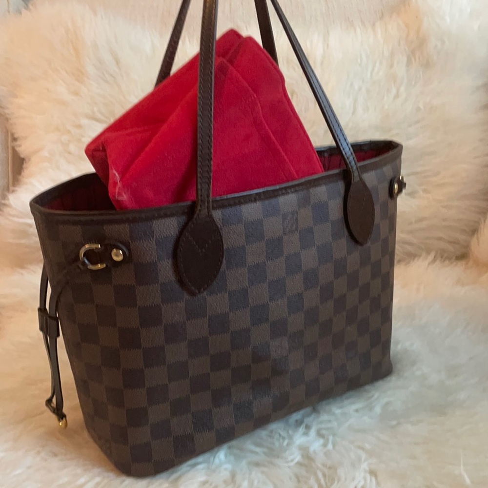 Louis Vuitton Damier PM Neverfull